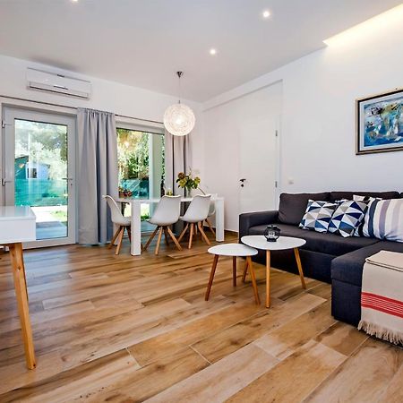 Apartmani Brajkovic 로비니 외부 사진
