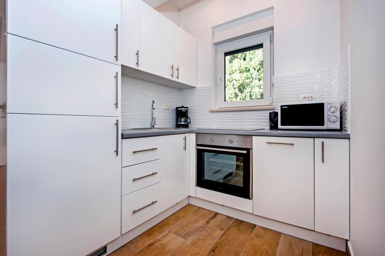 Apartmani Brajkovic 로비니 외부 사진