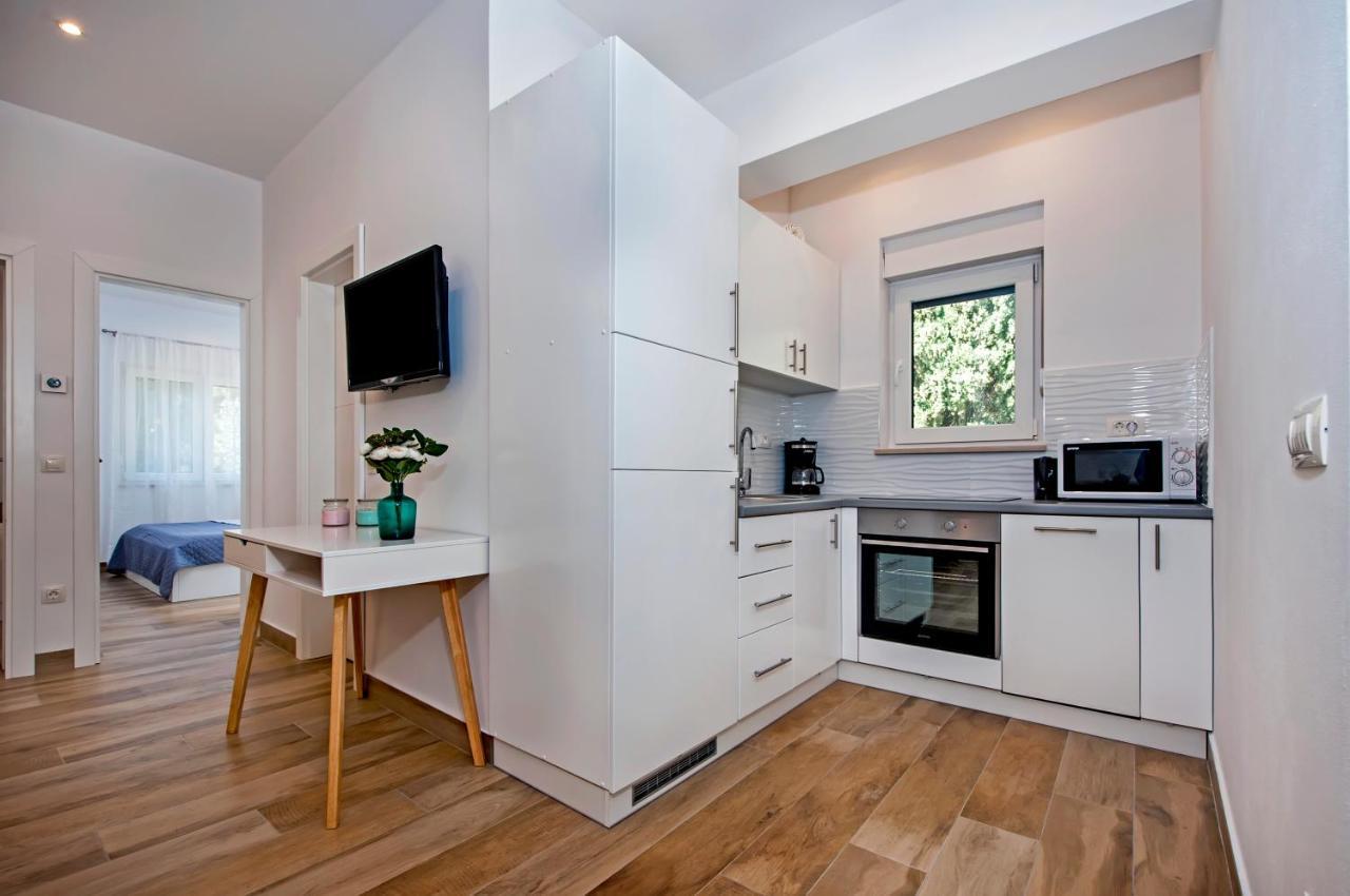 Apartmani Brajkovic 로비니 외부 사진